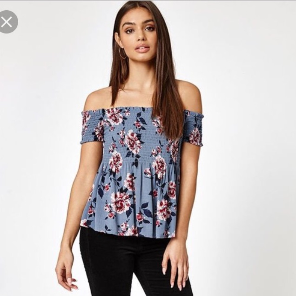 NWT Kendall & Kylie smocked babydoll top